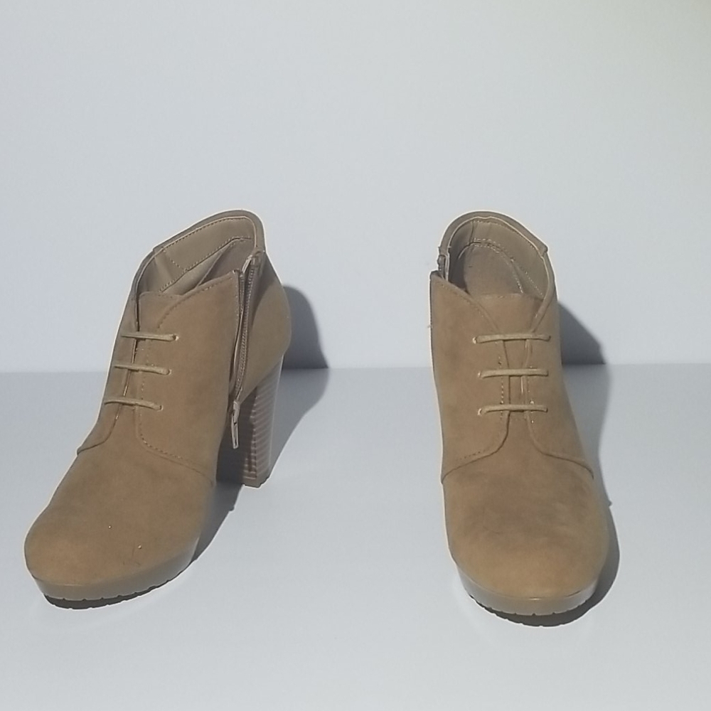 Giani Bernini Memory Foam Heeled Boots